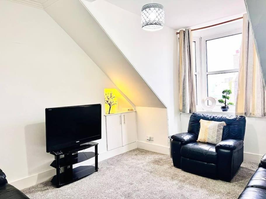 Crown House Two Bedroom Apartment Aberdeen Eksteriør bilde
