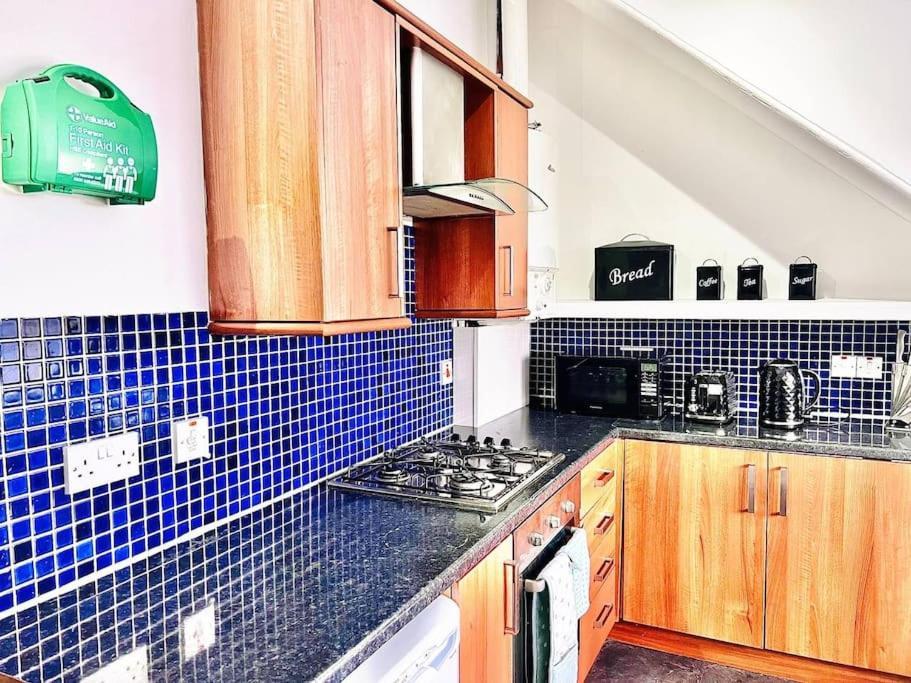 Crown House Two Bedroom Apartment Aberdeen Eksteriør bilde