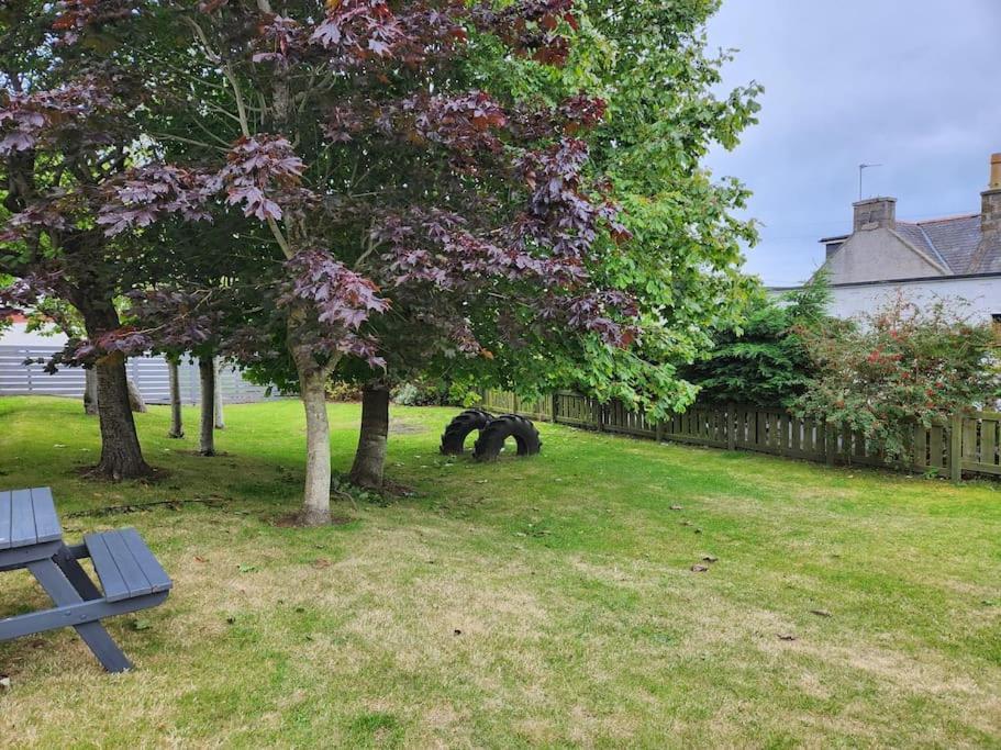 Crown House Two Bedroom Apartment Aberdeen Eksteriør bilde